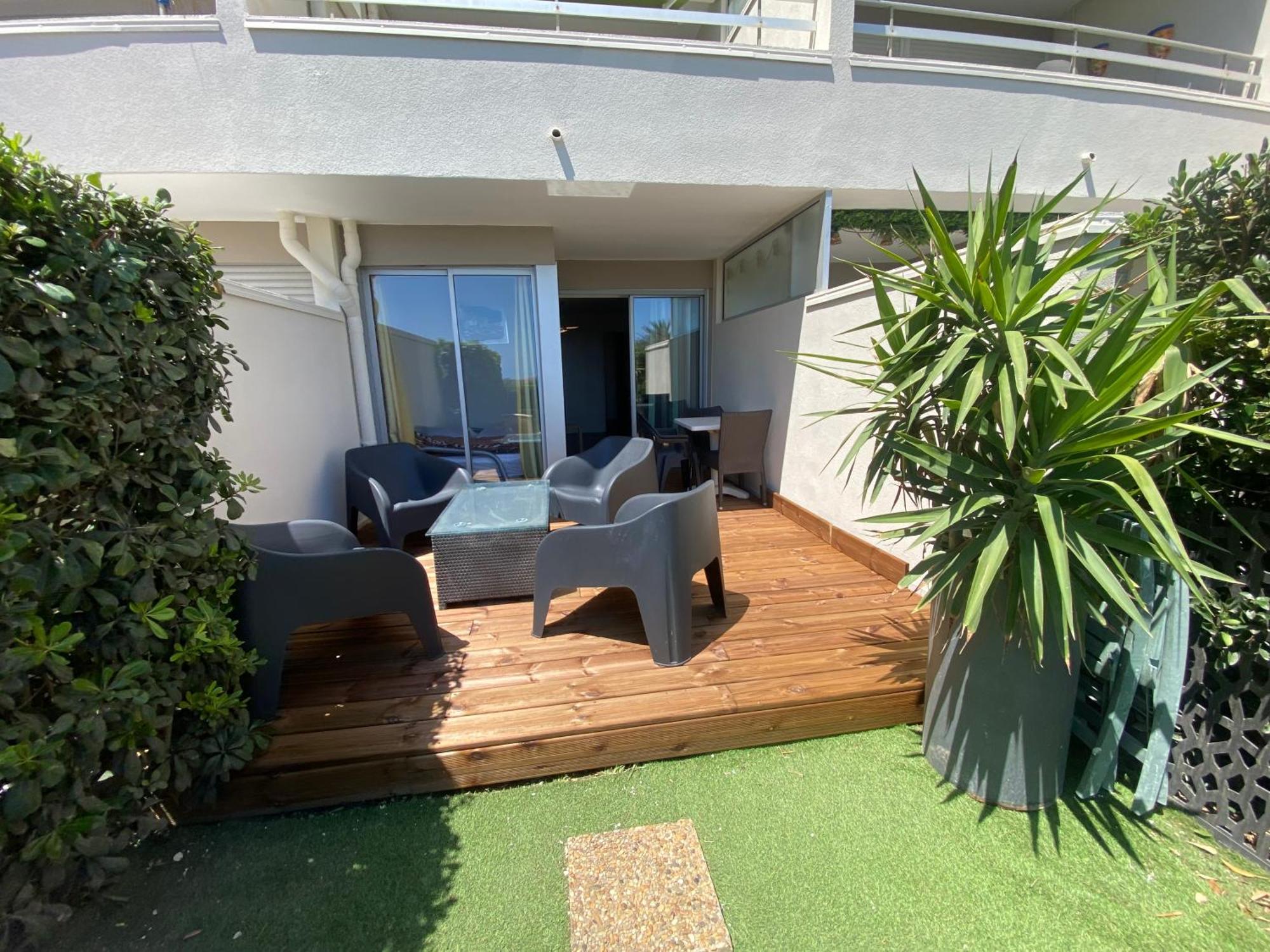 Apartamento Les Pieds Dans L'Eau Canet-en-Roussillon Exterior foto